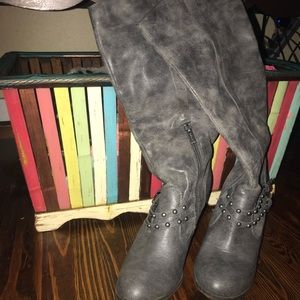 COPY - Women’s Boots size 9 1/2